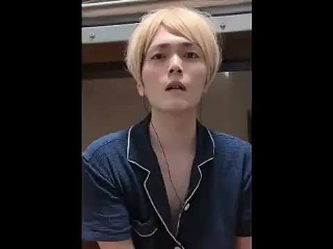 Snapshot of mgnhiroyuki chatting on 07-02-26, 09:15 mgnhiroyuki online show from 07-02-26, 09:15