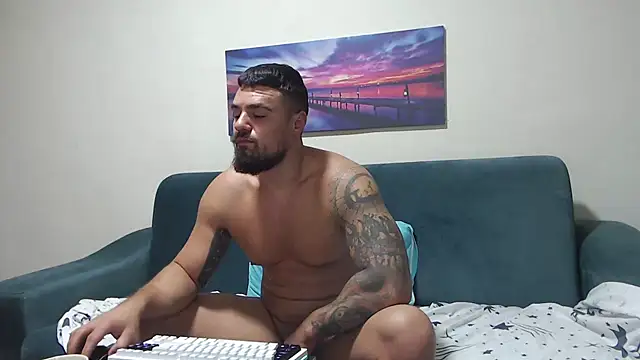 Snapshot of Tiberius_hunk chatting on 09-27-25, 07:13 Tiberius hunk online show from 09-27-25, 07:13