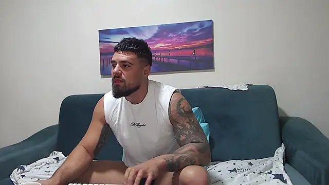 Snapshot of Tiberius_hunk chatting on 10-06-25, 05:05 Tiberius hunk online show from 10-06-25, 05:05