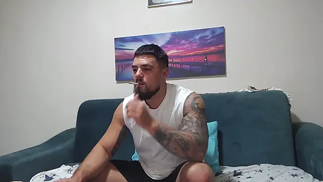 Snapshot of Tiberius_hunk chatting on 10-18-25, 03:09 Tiberius hunk online show from 10-18-25, 03:09