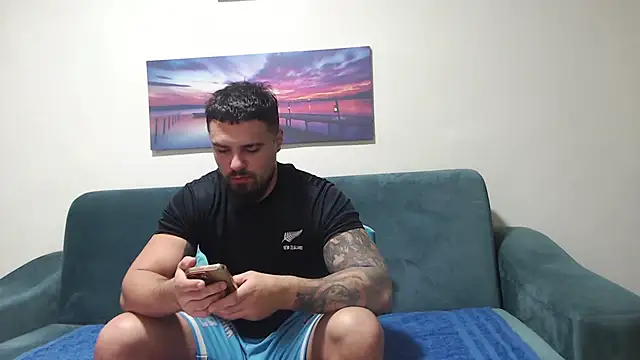 Snapshot of Tiberius_hunk chatting on 10-22-25, 08:47 Tiberius hunk online show from 10-22-25, 08:47