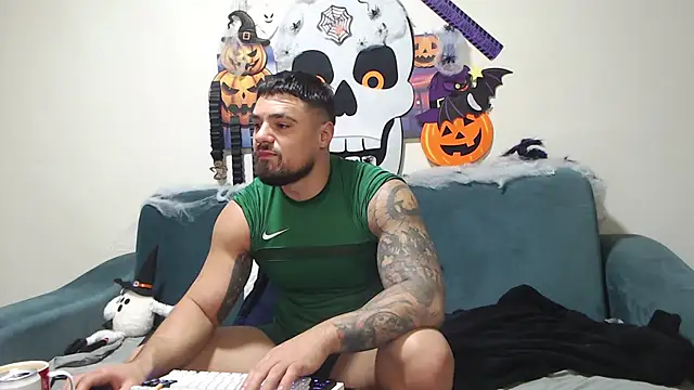 Snapshot of Tiberius_hunk chatting on 11-02-25, 06:16 Tiberius hunk online show from 11-02-25, 06:16