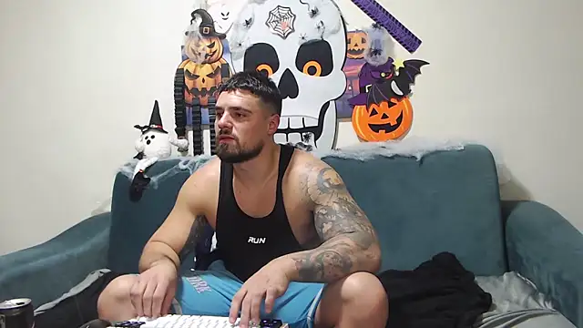 Snapshot of Tiberius_hunk chatting on 11-02-25, 08:00 Tiberius hunk online show from 11-02-25, 08:00