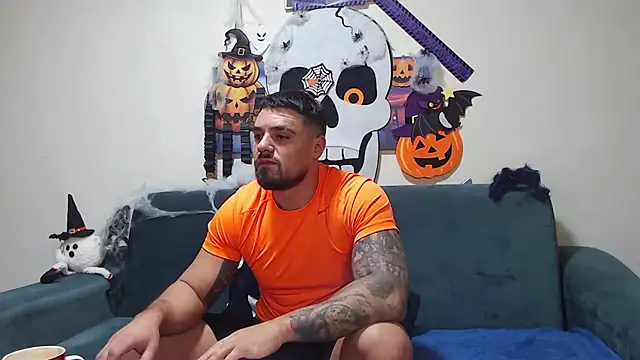 Snapshot of Tiberius_hunk chatting on 11-11-25, 04:23 Tiberius hunk online show from 11-11-25, 04:23