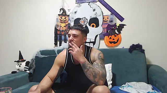 Snapshot of Tiberius_hunk chatting on 11-12-25, 06:30 Tiberius hunk online show from 11-12-25, 06:30