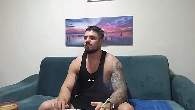 Snapshot of Tiberius_hunk chatting on 11-21-25, 05:06 Tiberius hunk online show from 11-21-25, 05:06