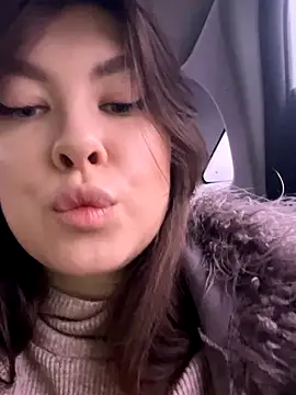 HannaJohnson online show from 11-13-25, 05:50