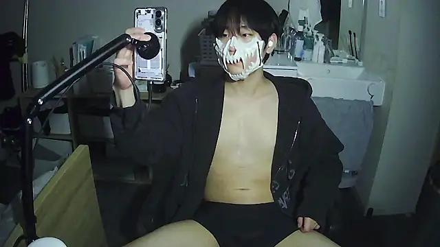 Snapshot of sdamvo2 chatting on 01-19-26, 12:53 sdamvo2 online show from 01-19-26, 12:53