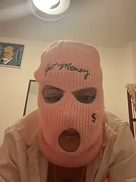 Snapshot of MargheritaRm chatting on 12-17-25, 09:32 MargheritaRm online show from 12-17-25, 09:32