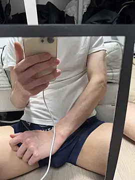 Snapshot of jae_yuu chatting on 03-11-25, 11:04 jae yuu online show from 03-11-25, 11:04