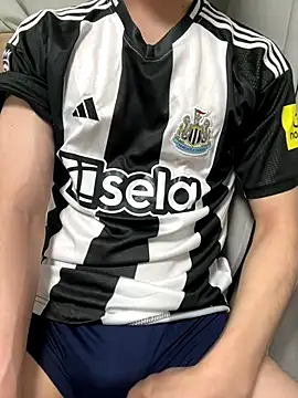 Snapshot of jae_yuu chatting on 11-26-25, 03:24 jae yuu online show from 11-26-25, 03:24