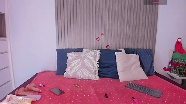 Zoe-S online show from 11-13-25, 10:08