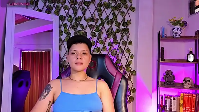 Snapshot of demimoore222 chatting on 03-04-25, 07:32 demimoore222 online show from 03-04-25, 07:32