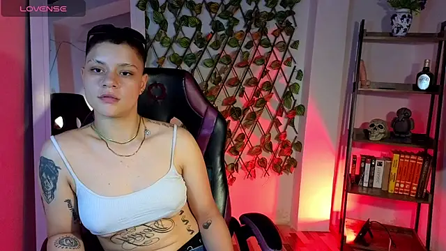 Snapshot of demimoore222 chatting on 03-12-25, 08:41 demimoore222 online show from 03-12-25, 08:41