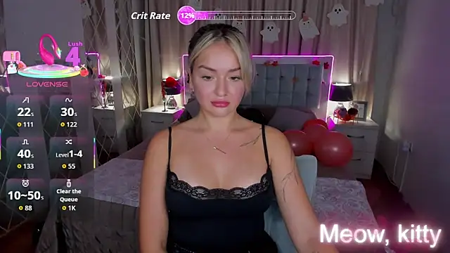 Snapshot of EvaGoddes chatting on 10-28-25, 08:07 EvaGoddes online show from 10-28-25, 08:07