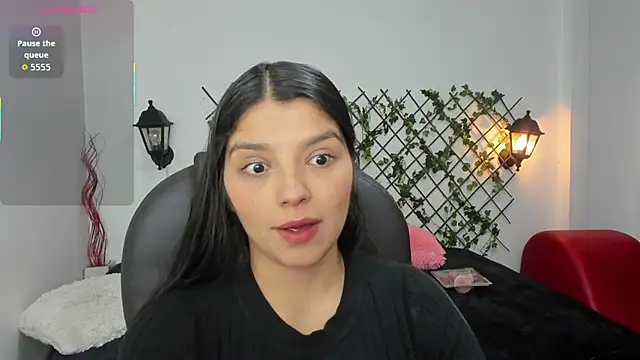 issa  nassar online show from 10-23-25, 01:54