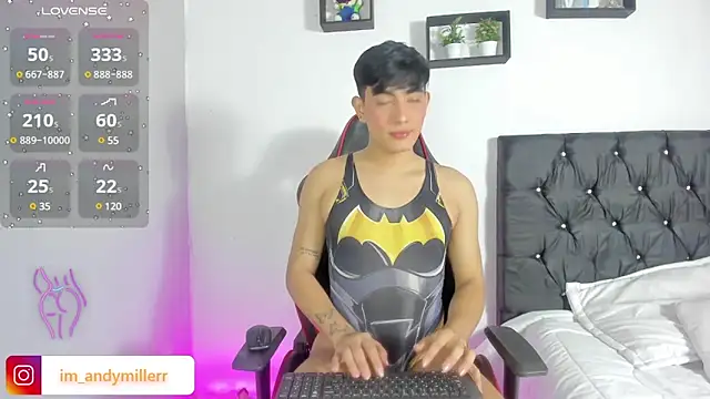 Snapshot of CarringtonAndy chatting on 03-19-25, 08:55 CarringtonAndy online show from 03-19-25, 08:55