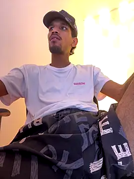 Miguel bigcock online show from 12-15-25, 02:27