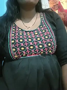 Snapshot of Sexyradha_ chatting on 07-10-26, 06:28 Sexyradha online show from 07-10-26, 06:28