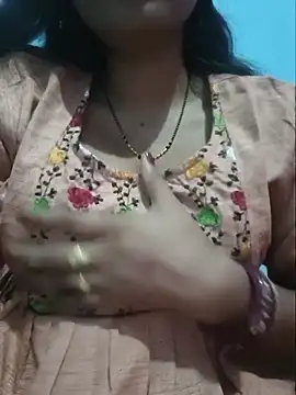 Snapshot of Sexyradha_ chatting on 07-20-26, 04:42 Sexyradha online show from 07-20-26, 04:42