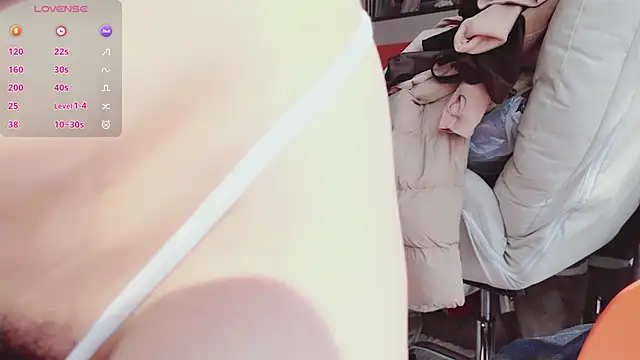 guoguo7777777 online show from 03-17-26, 04:06