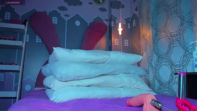 sweetiepeach  online show from 11-30-25, 04:16