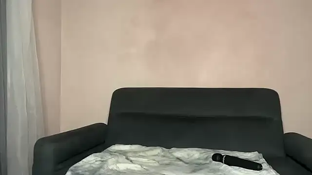 Pleasing-Chloe49 online show from 09-28-25, 07:08