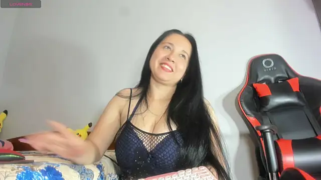 Snapshot of hot-nikol chatting on 03-08-26, 01:59 hot-nikol online show from 03-08-26, 01:59