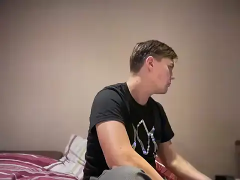 Snapshot of SteelViper chatting on 10-30-25, 04:41 SteelViper online show from 10-30-25, 04:41