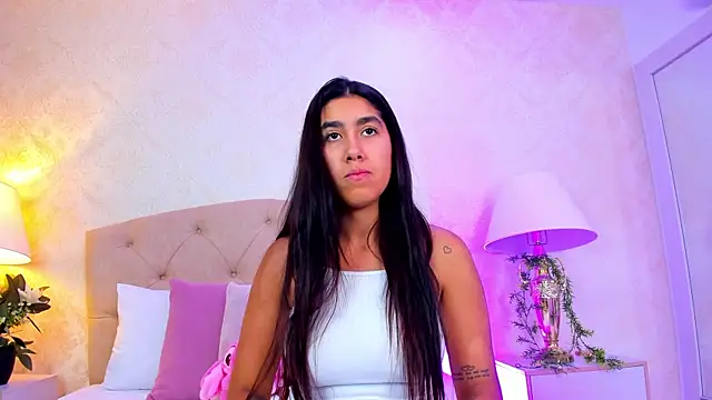 Mia Montess online show from 04-23-26, 06:10