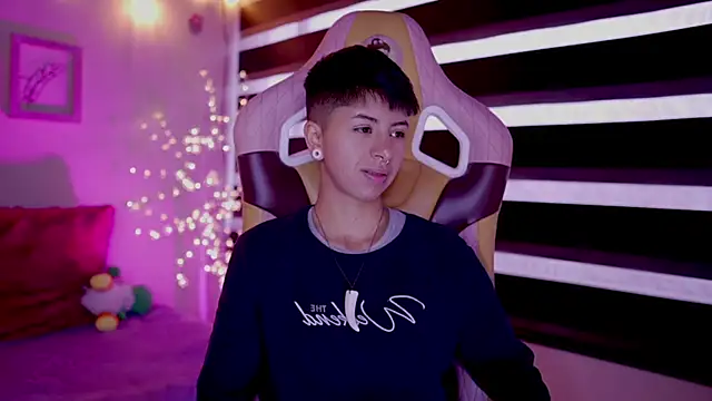 tommy blue online show from 03-14-25, 12:29