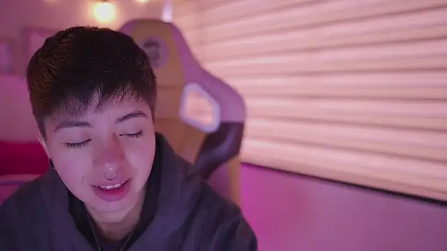 tommy blue online show from 03-27-26, 01:22