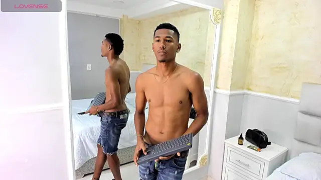 Snapshot of LexiAndDeker chatting on 09-09-25, 04:06 LexiAndDeker online show from 09-09-25, 04:06