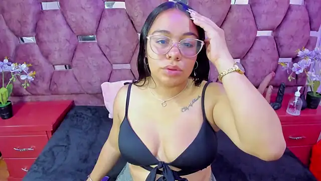  Violeta 18 online show from 11-25-25, 02:55