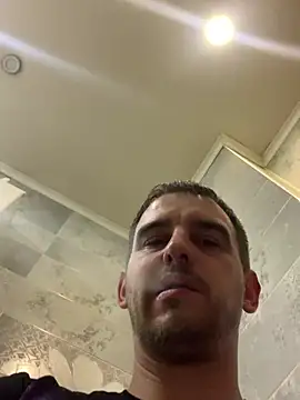 Snapshot of Maxpeins chatting on 03-19-25, 04:45 Maxpeins online show from 03-19-25, 04:45