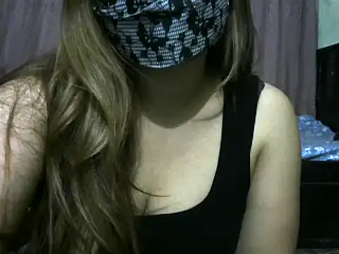 Snapshot of cute_kuku chatting on 03-15-25, 02:45 cute kuku online show from 03-15-25, 02:45