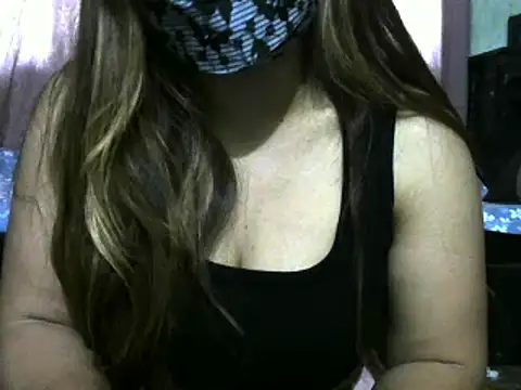 Snapshot of cute_kuku chatting on 03-23-25, 01:42 cute kuku online show from 03-23-25, 01:42