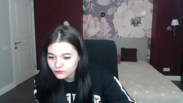 ElinaMils online show from 03-12-25, 06:29