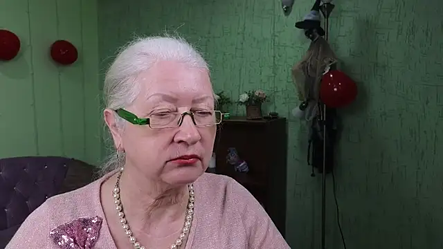 Maya Mayflower online show from 03-10-25, 12:26