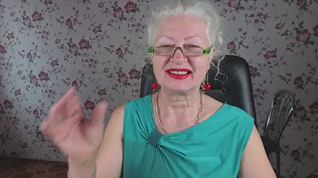 Maya Mayflower online show from 09-26-25, 04:05