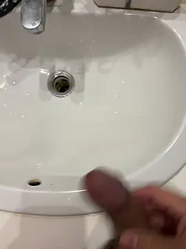 Snapshot of Runstat chatting on 03-14-26, 02:44 Runstat online show from 03-14-26, 02:44