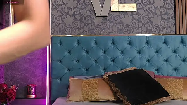 Vanessao1 online show from 05-08-26, 07:25