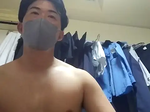 Snapshot of taaaaaa- chatting on 09-28-25, 04:45 taaaaaa- online show from 09-28-25, 04:45