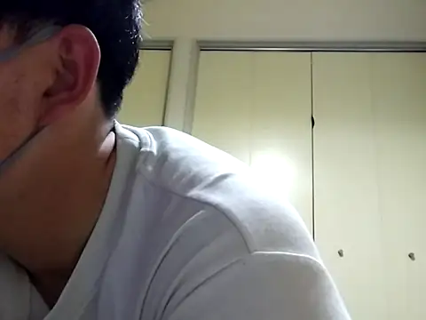 Snapshot of taaaaaa- chatting on 01-08-26, 11:01 taaaaaa- online show from 01-08-26, 11:01