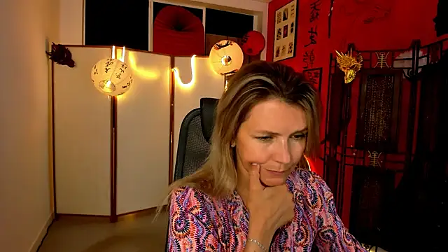 NicoleHitman online show from 07-21-26, 01:13