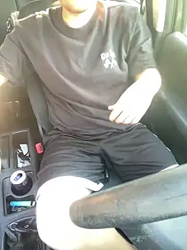 Snapshot of MarkusHorney chatting on 03-19-25, 03:40 MarkusHorney online show from 03-19-25, 03:40