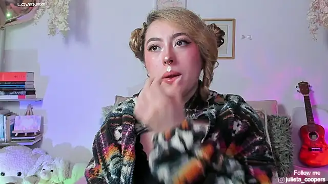 julieta cooper20 online show from 03-31-26, 04:02