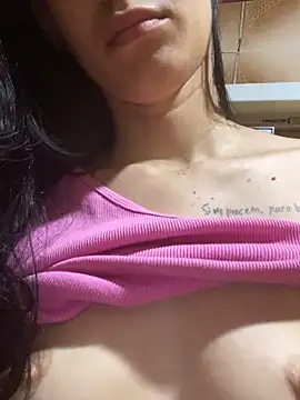 Snapshot of dianagomes2511 chatting on 03-03-25, 11:03 dianagomes2511 online show from 03-03-25, 11:03