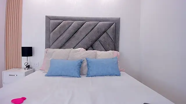 sweetandyy  online show from 07-17-26, 02:56