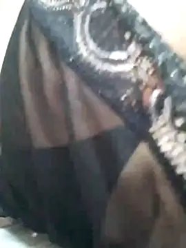 Snapshot of Sandra42 chatting on 10-30-25, 02:40 Sandra42 online show from 10-30-25, 02:40